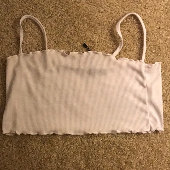 White cropped top - Picture 1 of 2